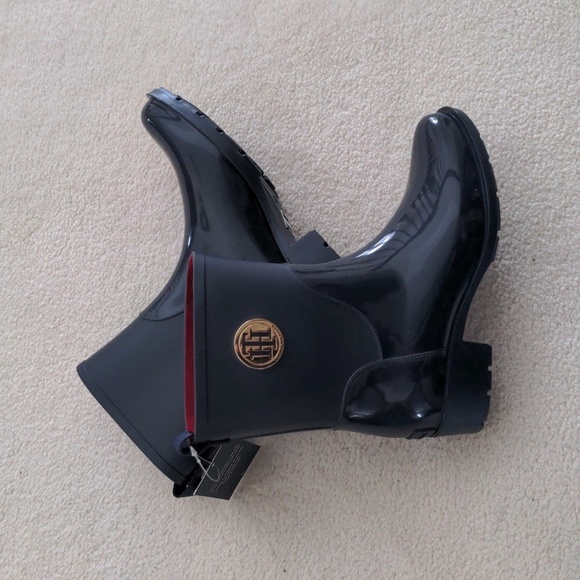 Tommy Hilfiger Shoes - New! Tommy Hilfiger Kippa Rainboot